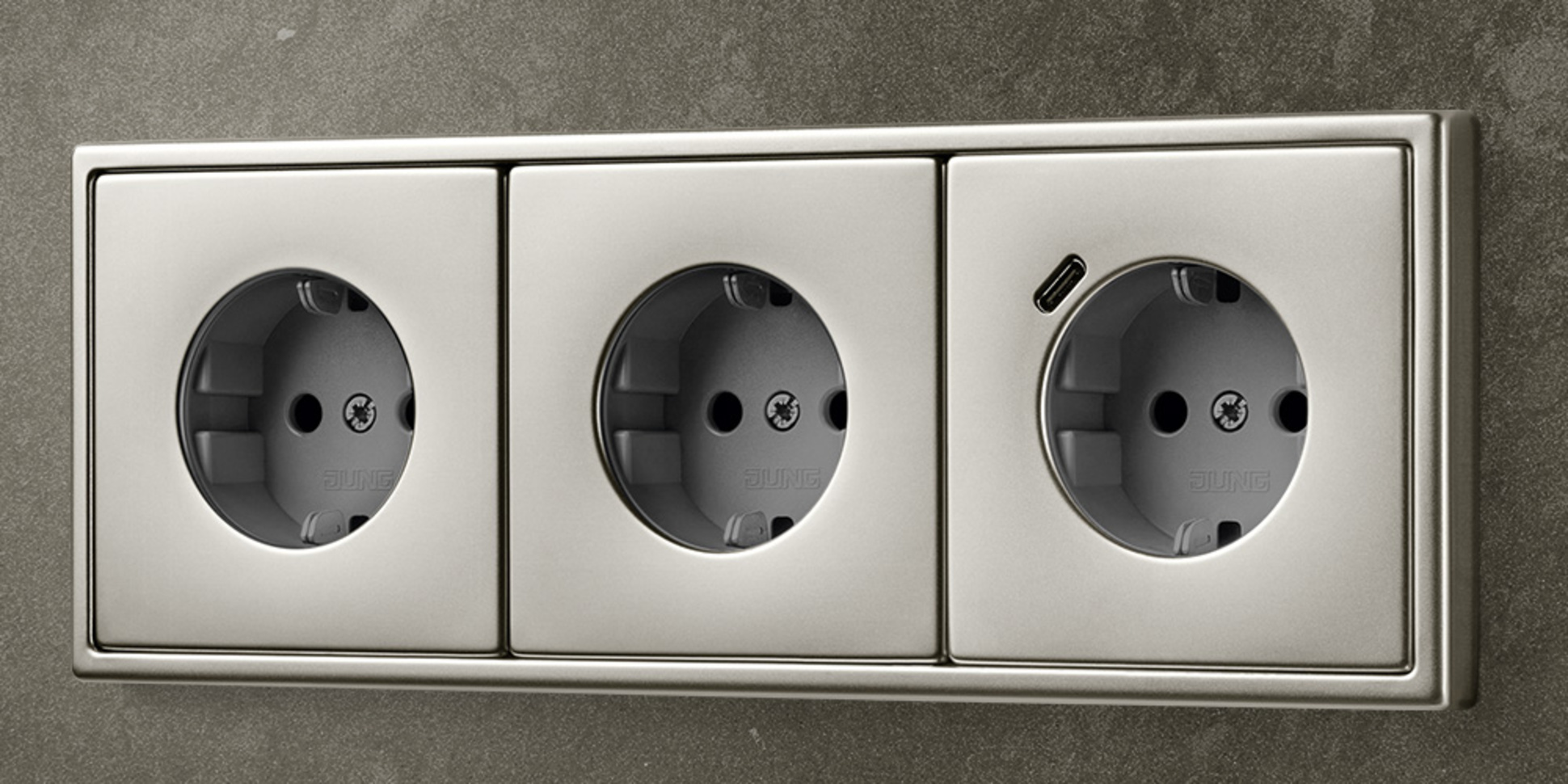 SCHUKO® Steckdosen mit USB bei Michael Herrmann in Hörselberg-Hainich